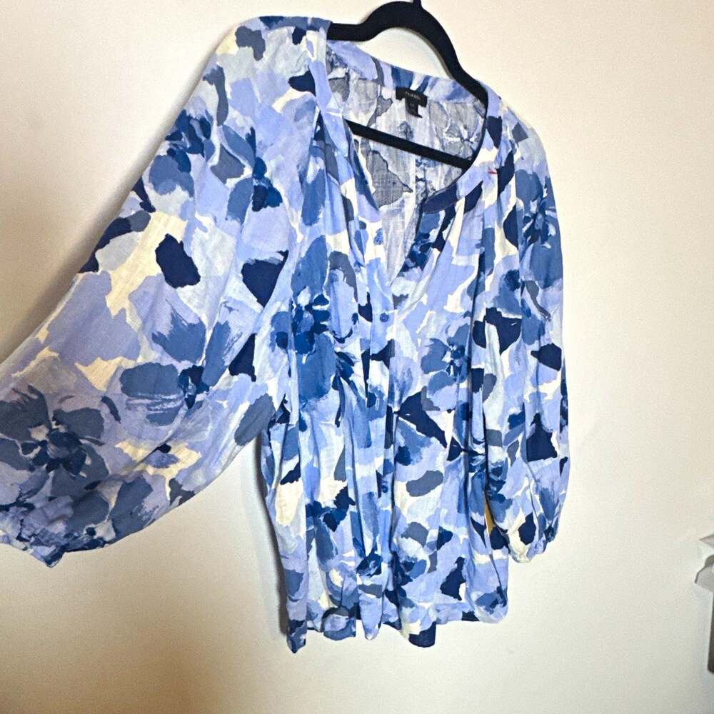Halogen Women’s 2XL Blue White Floral Woven V-Neck 3/4 Sleeve Button Blouse